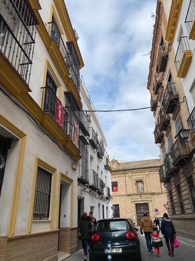 Hispalis Santa Angela Sevilla Bagian luar foto